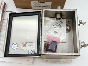 Det-Tronics 000811-105 Q811 CGS Duct Mount Enclosure, 3/4" w/ Inlet Tube (Open Box)