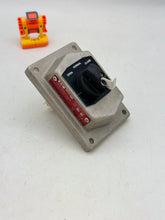 Load image into Gallery viewer, Eaton Crouse-Hinds EDS21273-SA-S635 Expl. Proof Selector Switch (Used)