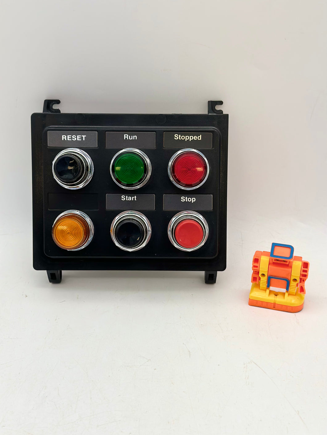 Eaton Cutler-Hammer Indicator Light Panel for MCC Bucket, (3) Lights w/ Reset Start Stop *Lot of (2)* (Used)
