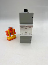 Load image into Gallery viewer, Allen-Bradley 1783-US8T Ser.A Stratix 2000 Unmanaged Ethernet Switch (Used)