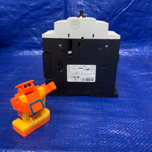 Load image into Gallery viewer, Siemens 3RV1031-4EA10 Circuit Breaker, *Item Has a Small Blemish On 1 Corner* (Open Box)
