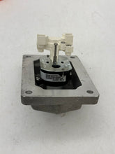 Load image into Gallery viewer, Eaton Crouse-Hinds EDS21271-SA-NR-CL Expl. Proof Selector Switch (Used)