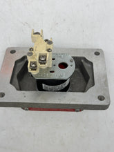 Load image into Gallery viewer, Eaton Crouse-Hinds EDS21273-SA-S635 Expl. Proof Selector Switch (Used)
