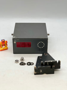 Raytheon Anschutz 133-811.NG010 E01 Digital Repeater w/ Mount Brackets (Used)