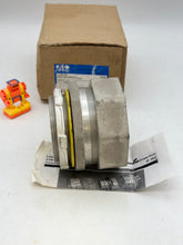 Load image into Gallery viewer, Eaton Crouse-Hinds LT350-SA Liquidtight Straight Connect, 3-1/2&quot; (New)