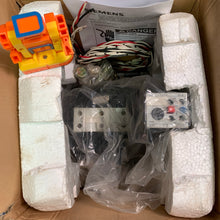 Load image into Gallery viewer, Siemens 3UA6600-3B Overload Relay, 125-200A (Open Box)