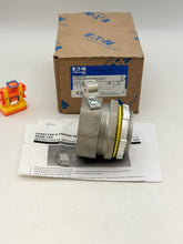 Load image into Gallery viewer, Eaton Crouse-Hinds LT250G-SA Liquidtight Straight Connect w/ Ground Lug, 2-1/2&quot; (New)