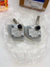 Load image into Gallery viewer, Eaton Crouse-Hinds LCC5 Cable Tray Conduit Clamp, 1-1/2&quot; *Box of (2)* (New)