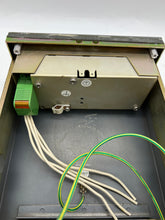 Load image into Gallery viewer, Raytheon Anschutz 133-811.NG010 E01 Digital Repeater w/ Mount Brackets (Used)
