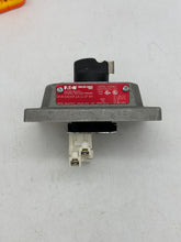 Load image into Gallery viewer, Eaton Crouse-Hinds DSD925-SA-LC-OF-RM Ex. Proof Front Op. Selector Switch (Used)