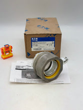 Load image into Gallery viewer, Eaton Crouse-Hinds LT250G-SA Liquidtight Straight Connect w/ Ground Lug, 2-1/2&quot; (New)