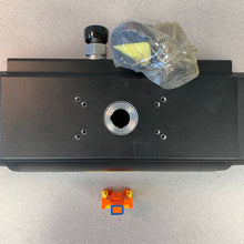 Load image into Gallery viewer, Emerson Keystone F89E-032-SR10 Pneumatic Rack and Pinion Quarter-Turn Valve Actuator (No Box)
