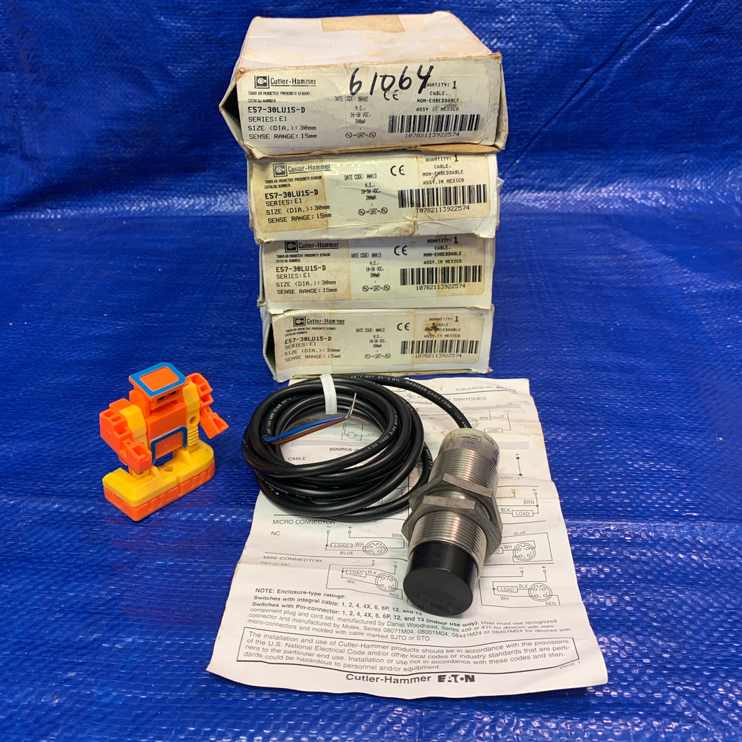 Cutler-Hammer E57-30LU15-D Ser. E1 Tubular Inductive Proximity Sensor *Lot of (4) * (Open Box)