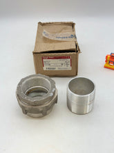 Load image into Gallery viewer, Eaton Crouse-Hinds UNY805-SA Condulet Union Fitting, 3&quot; (New)