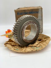 Load image into Gallery viewer, Electro-Motive Diesel EMD 40062039 Gear (In Opened Box)