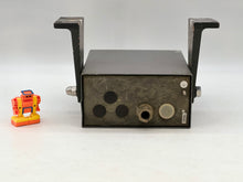 Load image into Gallery viewer, Raytheon Anschutz 133-811.NG010 E01 Digital Repeater w/ Mount Brackets (Used)