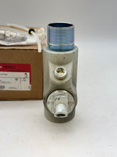 Load image into Gallery viewer, Eaton Crouse-Hinds EYD516 Male &amp; Female Hub Sealing Fitting w/ Drains, 1-1/2&quot; (New)