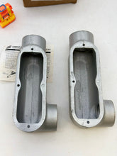 Load image into Gallery viewer, Eaton Crouse-Hinds LR58 Form 8 Conduit Outlet Body, 1.5” *Box of (2)* (New)